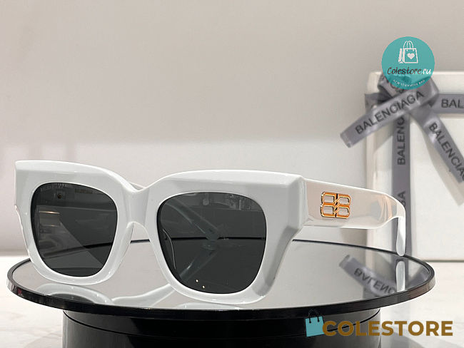  Balenciaga White Chunky Ladies Sunglasses  - 1