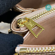 Louis Vuitton Coussin BB Bag M57993 Size 20×16×12cm - 5