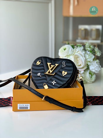 Louis Vuitton Black Heart Bag Love Lock 18x15.5x5cm