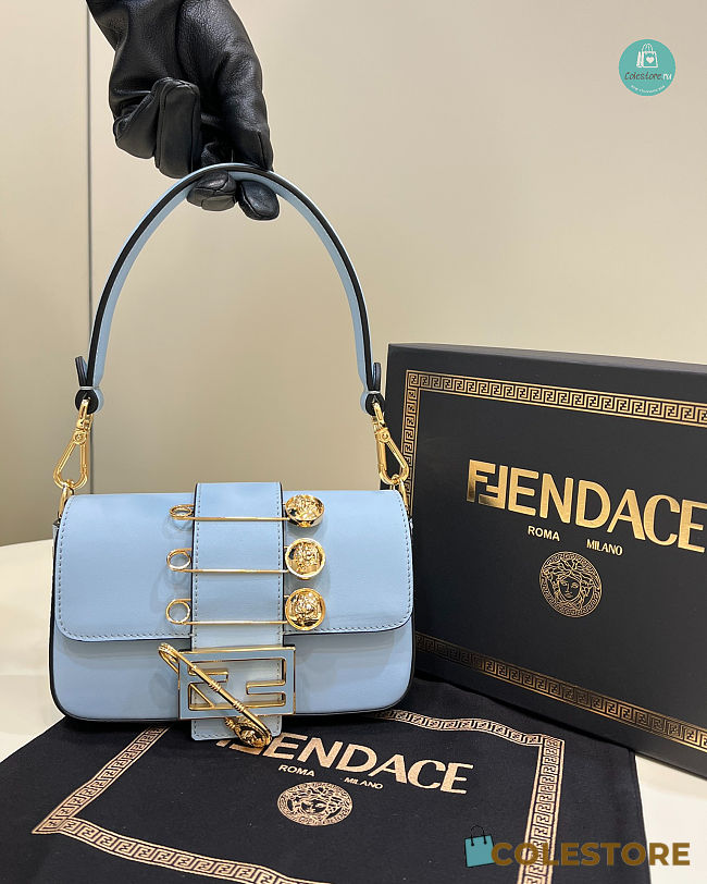 Fendi x Versace Baguette Blue Bag 20x13x5cm - 1