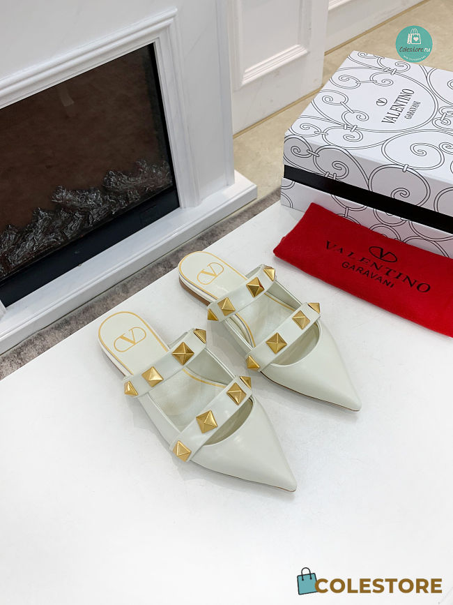 Valentino Garavani White Rockstud Roman Strap Size 35-41cm - 1