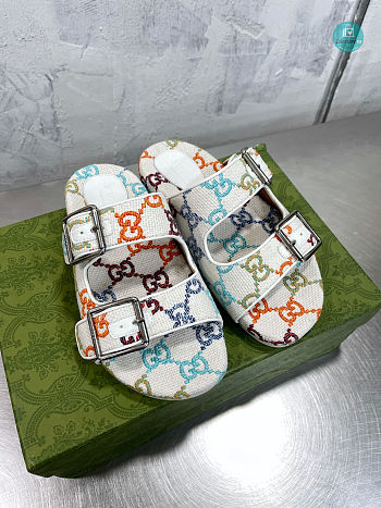  Gucci Slide White Sandal With Straps Size 35-40cm