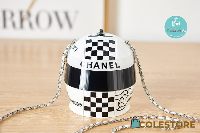 Chanel HELMET MINAUDIERE Resin, Diamanté & Silver-Tone Metal White & Black Size 10×9×11 cm - 1