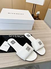 Givenchy White Sandals Flat Size 35-41cm - 1