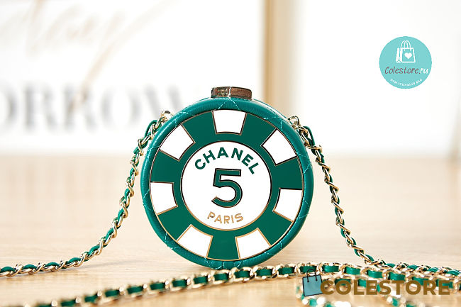 Chanel Clutch With Chain Lambskin, enamel & gold-tone metal Green/White - 1