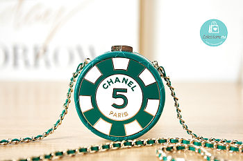 Chanel Clutch With Chain Lambskin, enamel & gold-tone metal Green/White