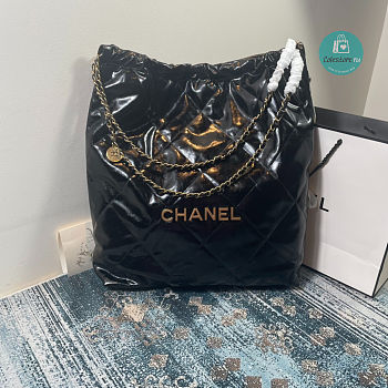 CHANEL 22 LARGE HANDBAG Shiny Calfskin & Gold-Tone Metal Black 45x9x50cm
