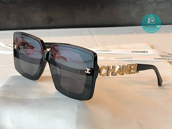 Chanel Sunglasses Black/Yellow 