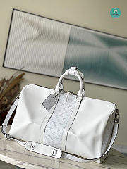 Louis Vuitton Keepall Bandoulière 50 Size 50x29x23cm   - 1