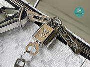 Louis Vuitton Keepall Bandoulière 50 Size 50x29x23cm   - 5