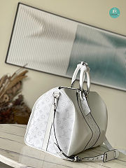 Louis Vuitton Keepall Bandoulière 50 Size 50x29x23cm   - 2