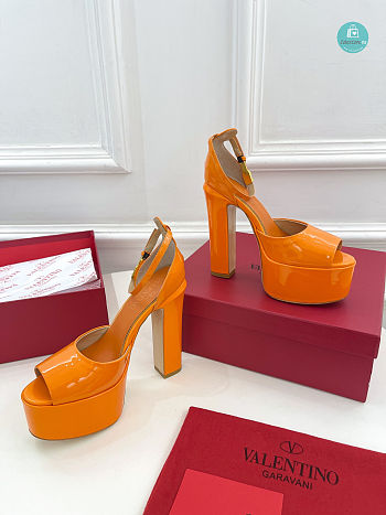 Valentino Garavani Tan-Go Patent Leather Platform Pumps Orange Size 35-42cm