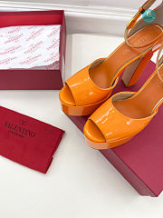 Valentino Garavani Tan-Go Patent Leather Platform Pumps Orange Size 35-42cm - 5