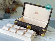 Louis Vuitton 8 Watch Case Brown Size 35x12x19.5cm - 6
