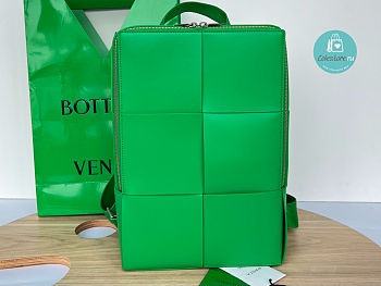 Bottega Veneta Arco Backpack Green Size 34x24x12cm