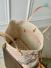 Louis Vuitton Neverfull MM Size 31x28x14cm - 4