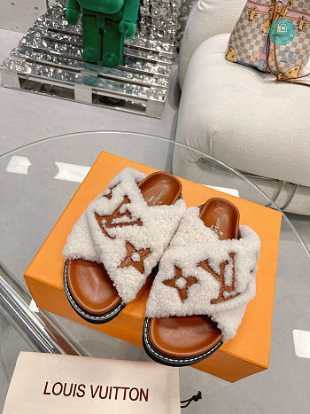 Louis Vuitton Paseo Flat Comfort Slipper Size 35-40cm