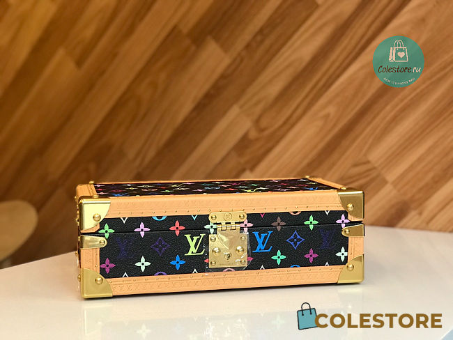 Louis Vuitton 8 Watch Case Size 35x18x11cm - 1