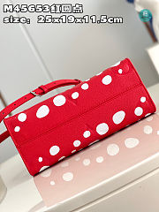Louis Vuitton x YK OnTheGo PM​ Size 25x19x11.5cm - 4