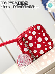 Louis Vuitton x YK Square Handbag Size 16x16x16cm - 3