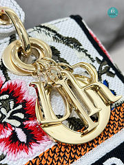 Dior Medium D-lite Bag White Multicolor Dior Petites Fleurs Embroidery Size 24x20x11cm - 2