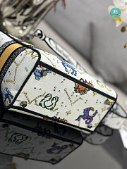 Dior D-Lite Small Book Tote Zodiac Size 24 x 20 x 11cm - 2