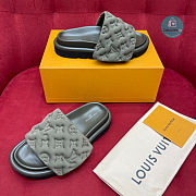 Louis Vuitton Pool Pillow Comfort Slipper Grey Size 35-40cm - 1