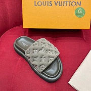 Louis Vuitton Pool Pillow Comfort Slipper Grey Size 35-40cm - 2