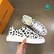 Louis Vuitton x YK Time Out Sneaker Size 35-41cm - 2