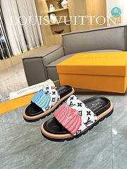 Louis Vuitton x YK Pool Pillow Flat Comfort Slipper Size 35-41cm - 6