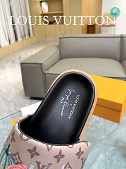 Louis Vuitton x YK Pool Pillow Flat Comfort Slipper  - 6