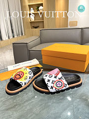 Louis Vuitton x YK Pool Pillow Flat Comfort Slipper White  - 2