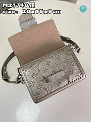 Louis Vuitton Mini Dauphine Size 20x15x9cm - 4