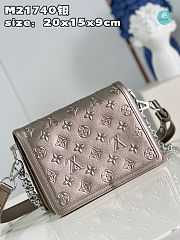 Louis Vuitton Mini Dauphine Size 20x15x9cm - 3