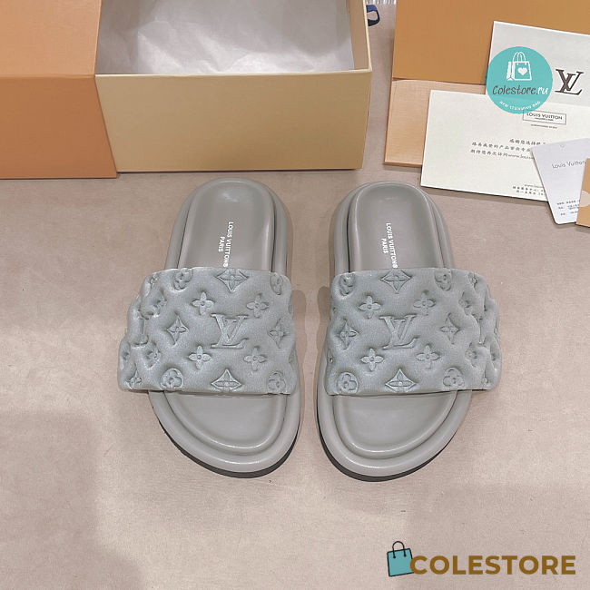 Louis Vuitton Pool Pillow Comfort Slipper  - 1