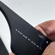 Saint Laurent Sunglasses With Oversized Cat-Eyes - 4