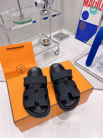 Sandals Hermès Chypre Black Size 35-45cm