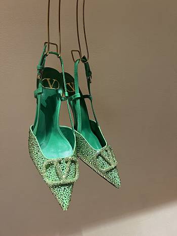 Valentino Garavani Swarovski Green Size 35-40cm