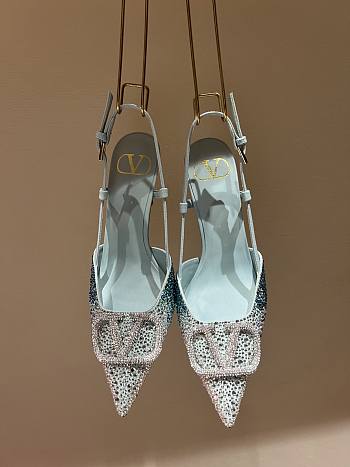 Valentino Garavani Swarovski Light Blue Size 35-40cm