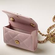 Chanel Pinky Size 8x11x14cm - 4