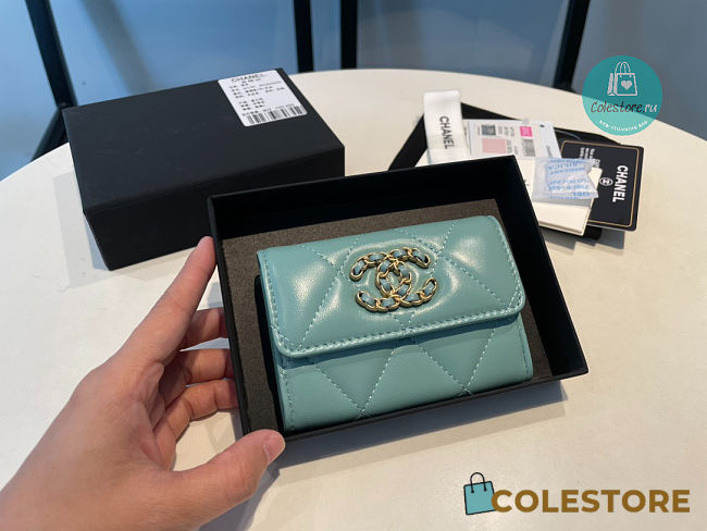 Chanel 19 Small Flap Wallet Lambskin Mint Size 8x11cm - 1