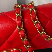 Chanel Flap Lambskin, Plexi & Gold-Tone Metal Red Size 21x14x7cm - 4