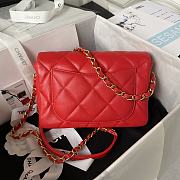 Chanel Flap Lambskin, Plexi & Gold-Tone Metal Red Size 21x14x7cm - 5