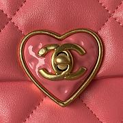 Chanel Flap Lambskin, Plexi & Gold-Tone Metal Pink Size 21x14x7cm - 6