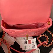 Chanel Flap Lambskin, Plexi & Gold-Tone Metal Pink Size 18x13.5x5.5cm - 4