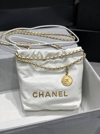 Chanel Minisize 22 Bag White Size 19x20x6cm