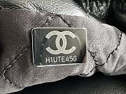 Chanel Minisize 22 Bag Black Size 19x20x6cm - 6