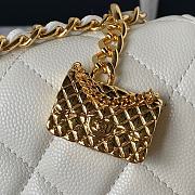 Chanel 23s Woc White Size 19cm - 6