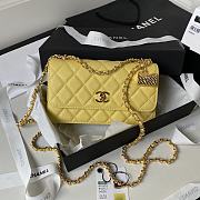 Chanel 23s Woc Yellow Size 19cm - 1