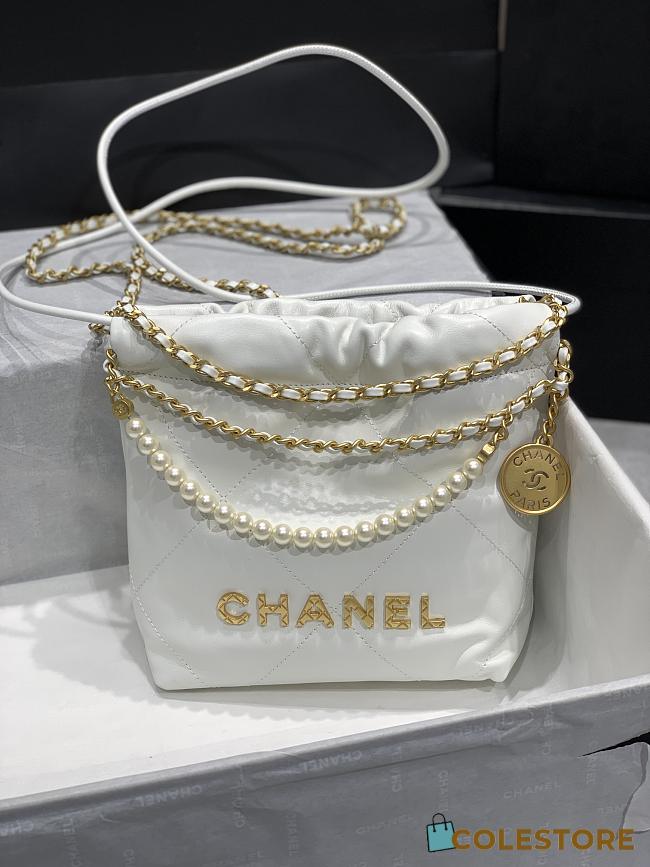 Chanel Minisize 22 Bag Pearl White Size 19x20x6cm - 1